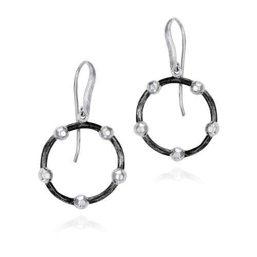 Pendientes de gancho de plata con baño de rutenio negro