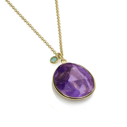 Colgante con amatista tallada y detalle de apatita en plata de ley con baño de oro de 18k