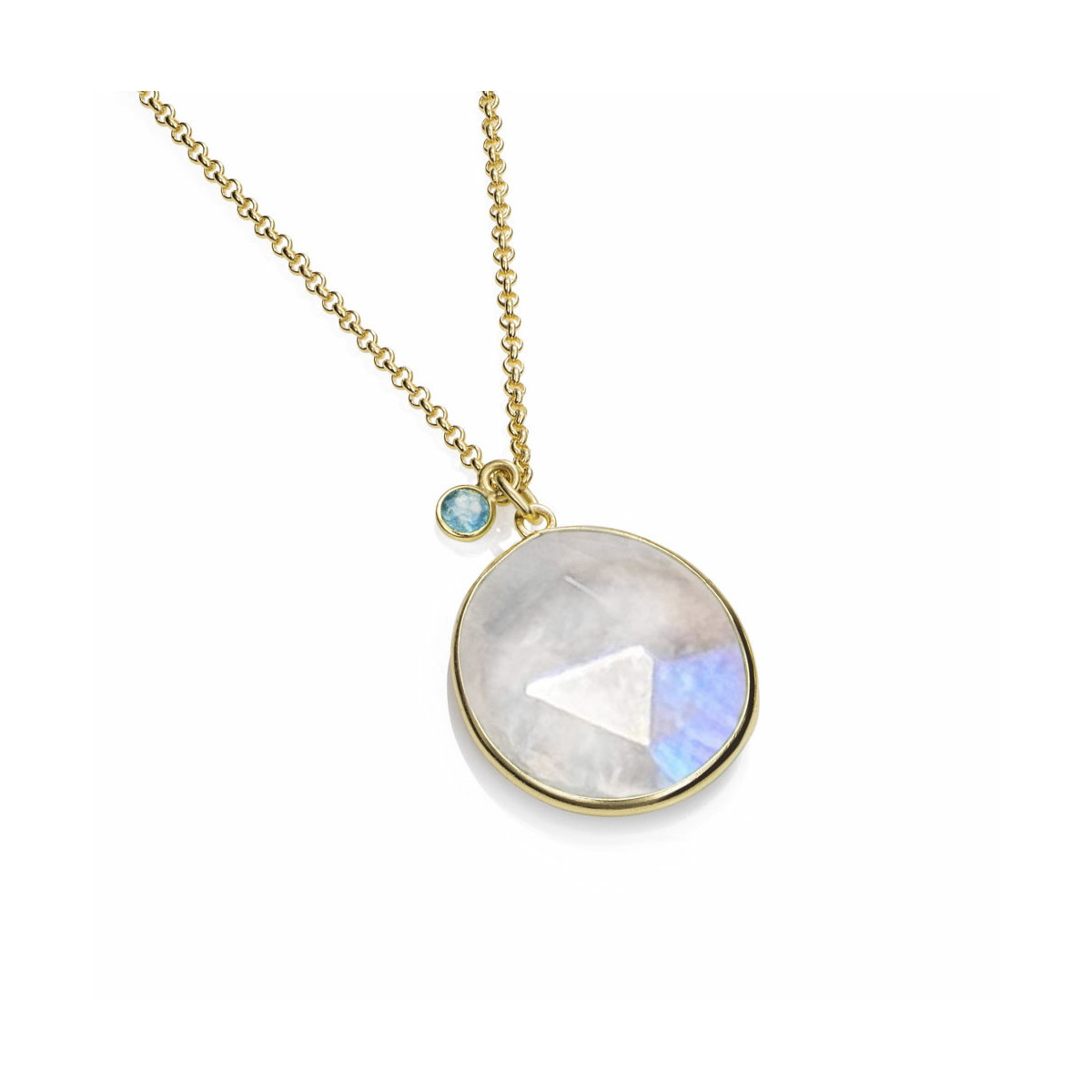 Colgante con espectrolita tallada y detalle de apatita en plata de ley con baño de oro de 18k