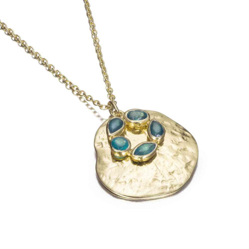 Collar irregular con flor apatita baño de oro 18k