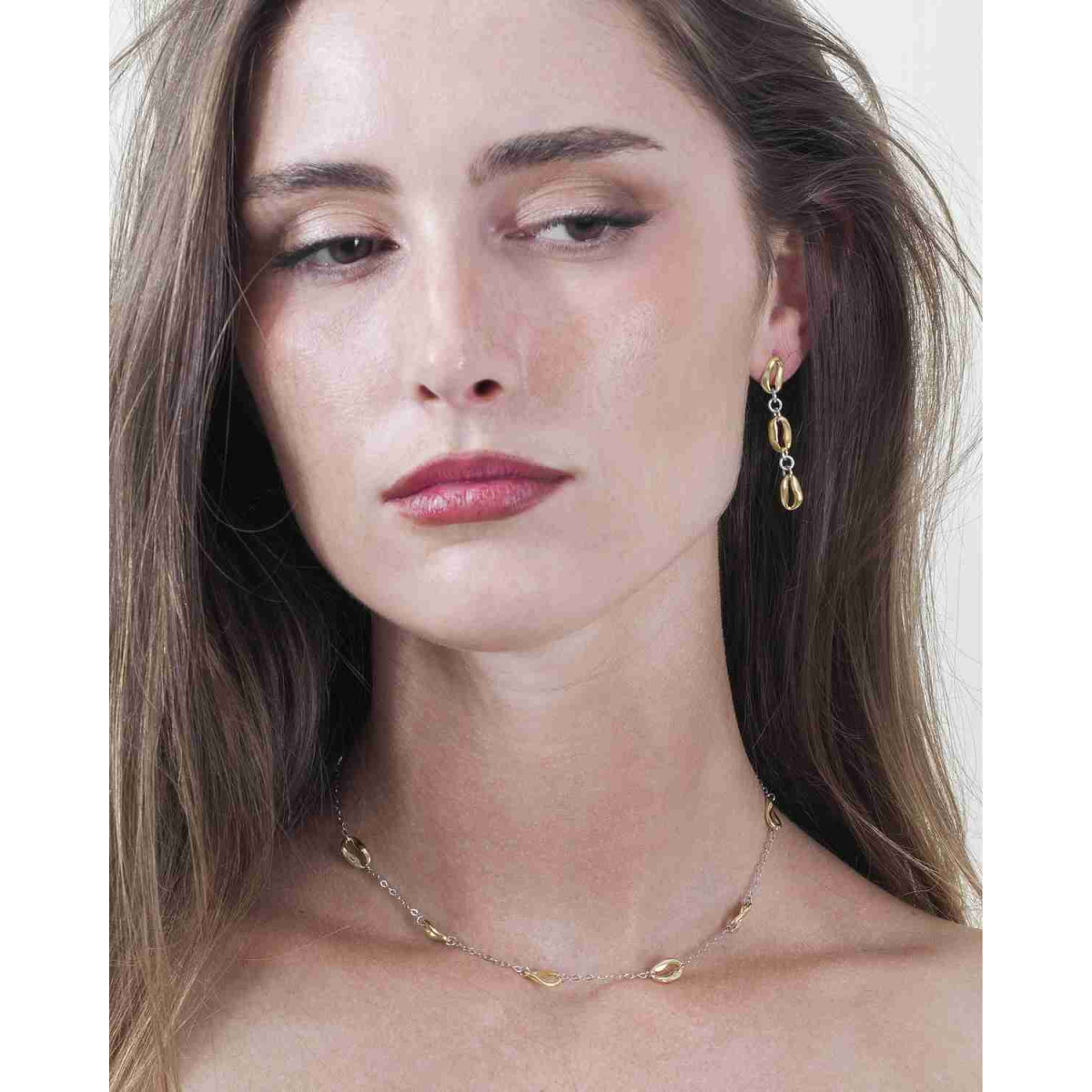 Collar corto bicolor con diseño marino de plata de ley 925 y plata con baño de oro 18k