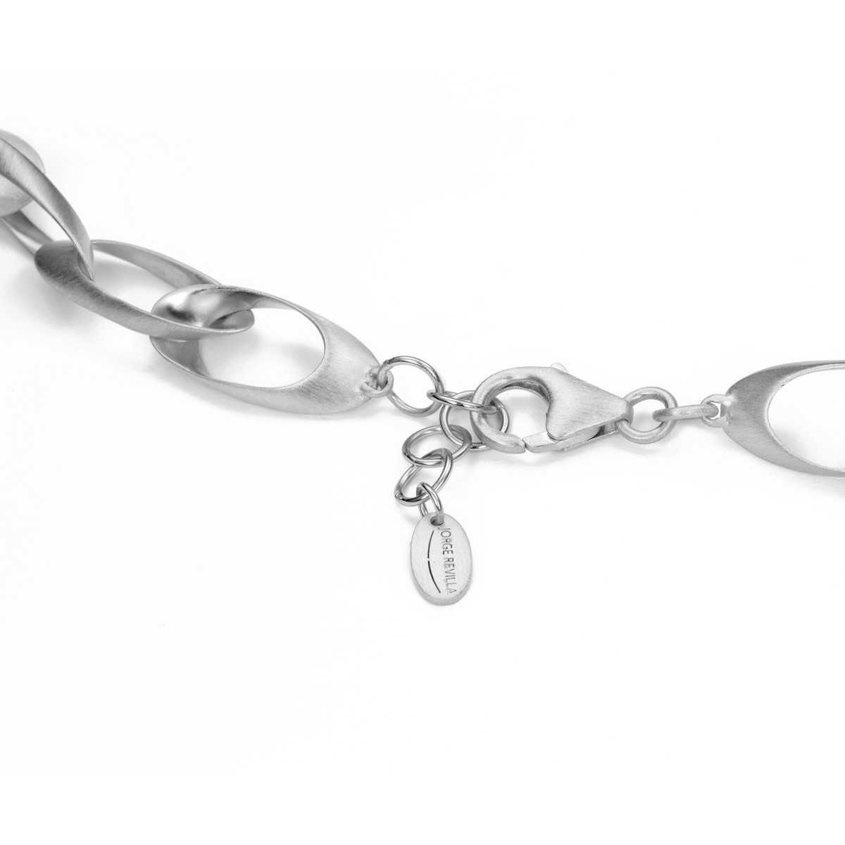 Collar largo con piezas ovaladas de plata de ley 925