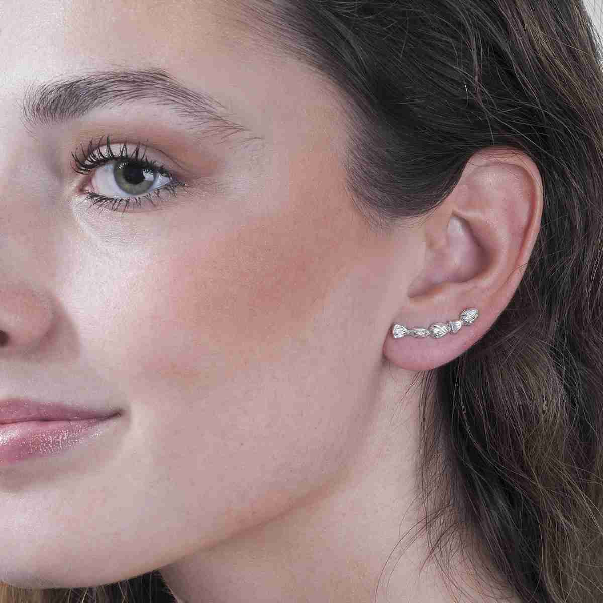 Climber earring with an irregular texture in 925 sterling silver