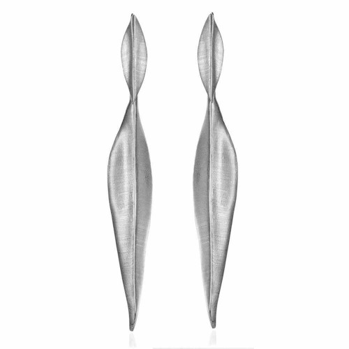 Earrings in Silver with elongated organic shape