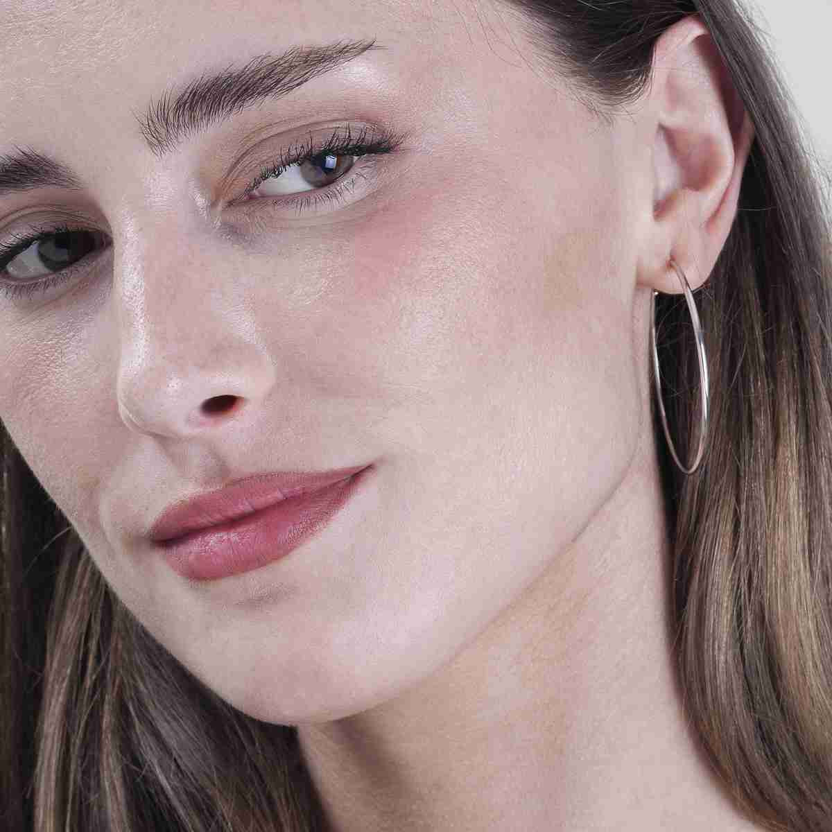 Pendientes de aro fino en Plata de ley 925