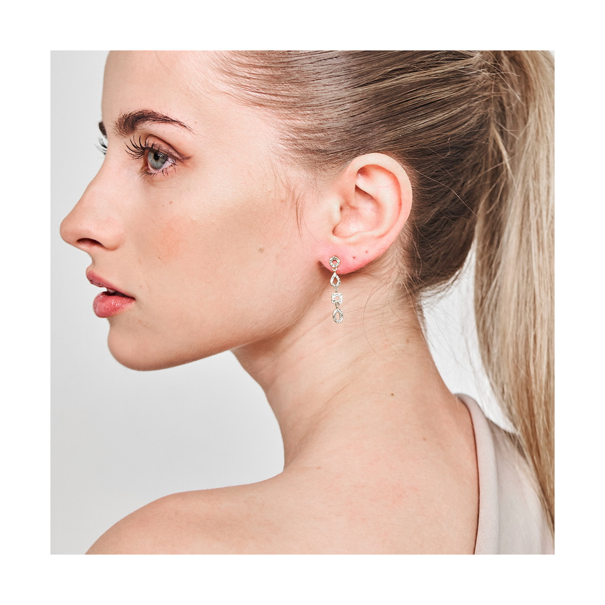 Long geometric earring in sterling silver