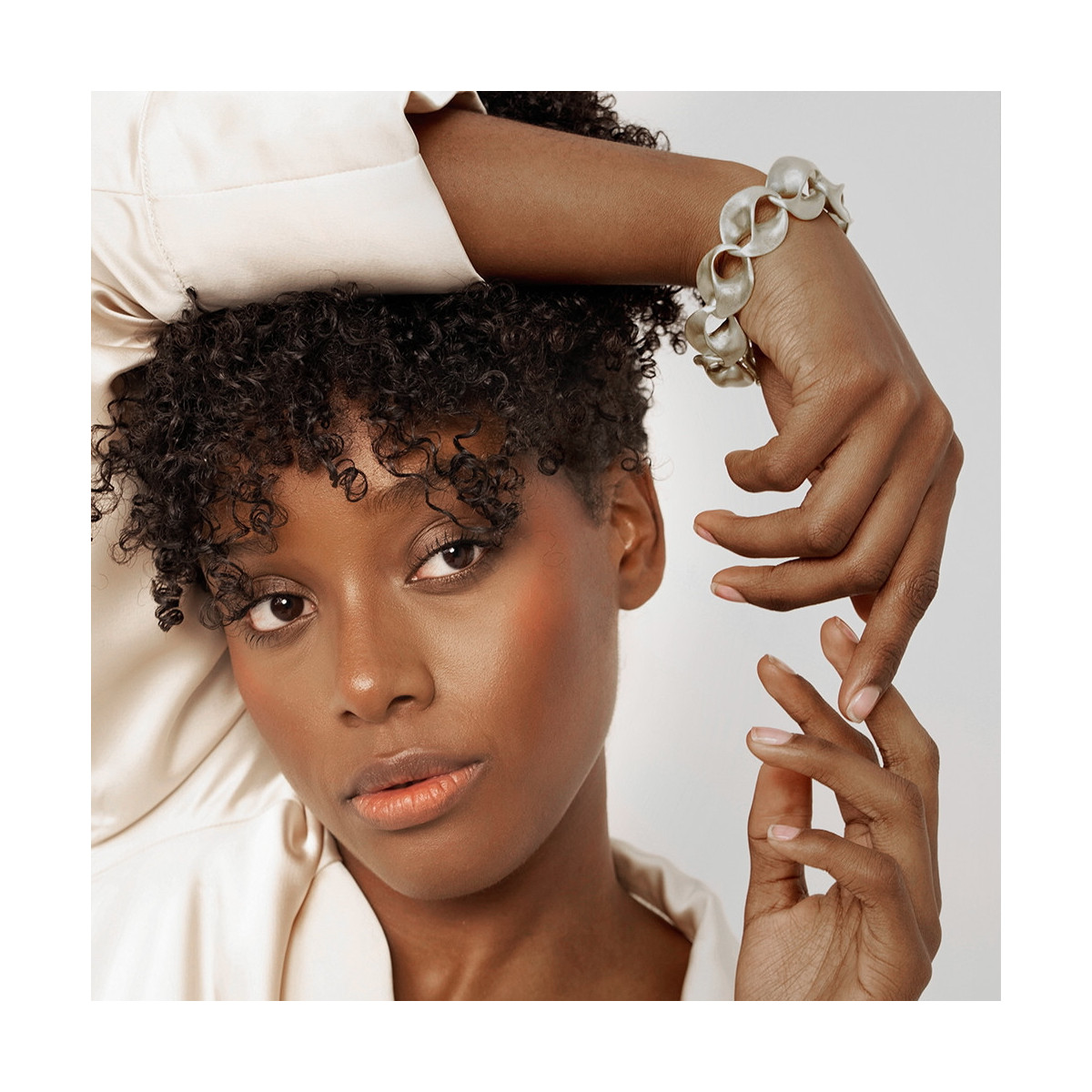 Pulsera LOVE de Plata