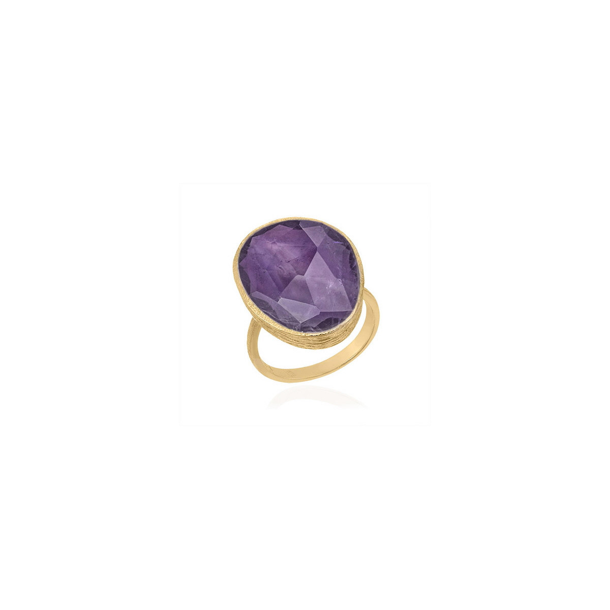 Anillo midi con amatista tallada en plata de ley con baño de oro de 18k