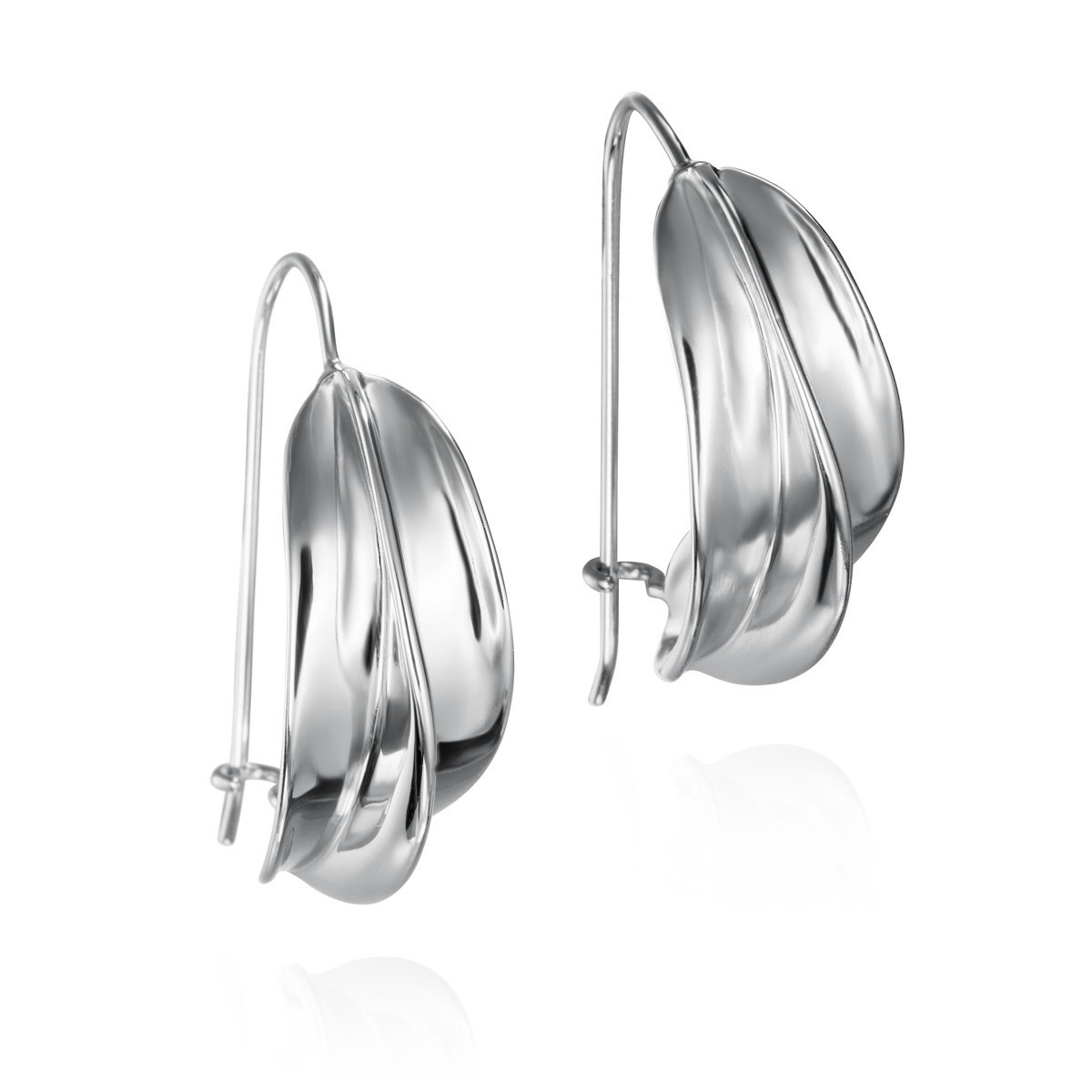 Pendientes con gancho vertical y diseño ondulado en plata de ley 925