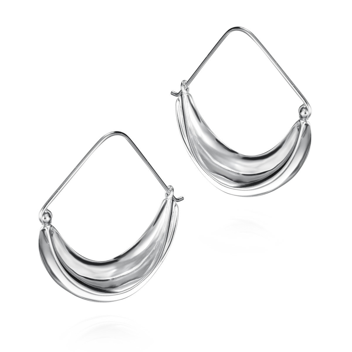 Pendientes con gancho horizontal y diseño ondulado en plata de ley 925