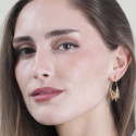 Pendientes con gancho horizontal y diseño ondulado con baño de oro 18k