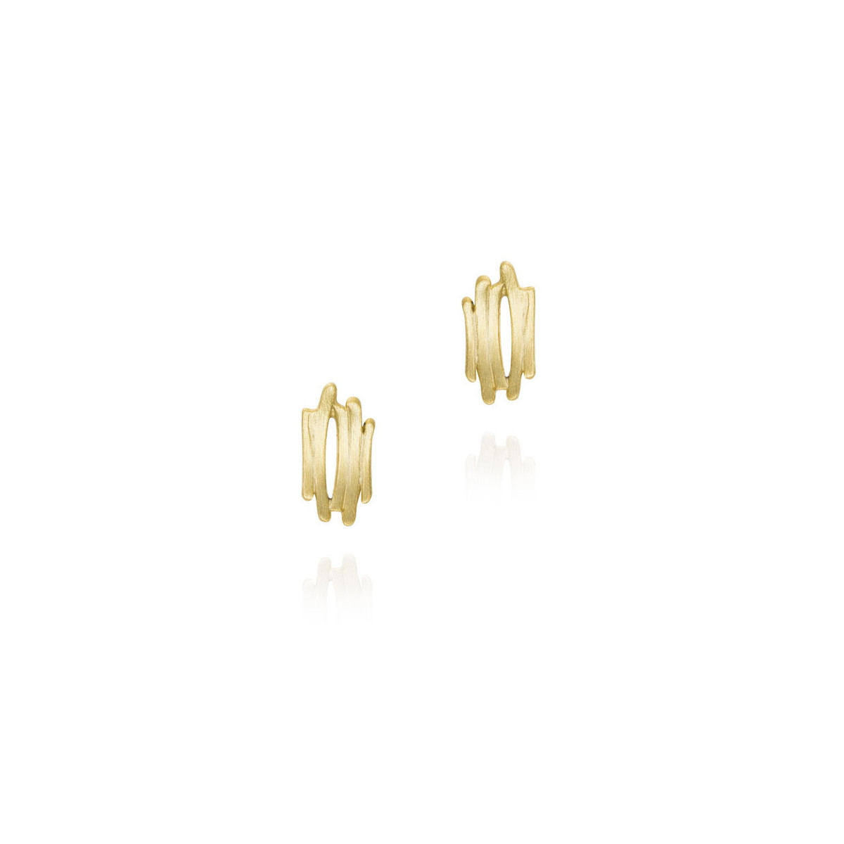Pendientes con baño de oro 18k motivo irregular