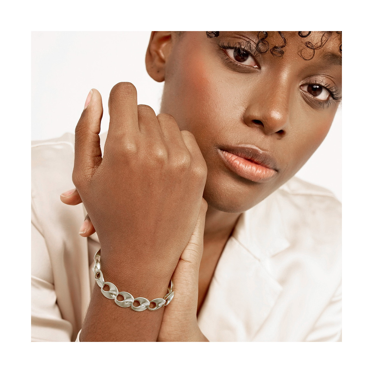 Pulsera LOVE de Plata