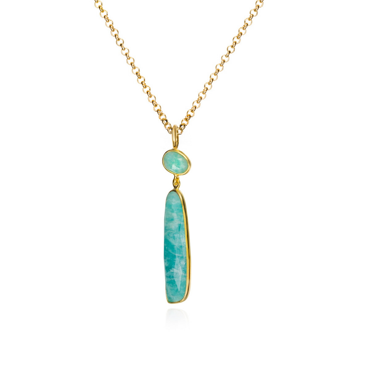 Colgante con amazonita ovalada de plata con baño de oro 18k