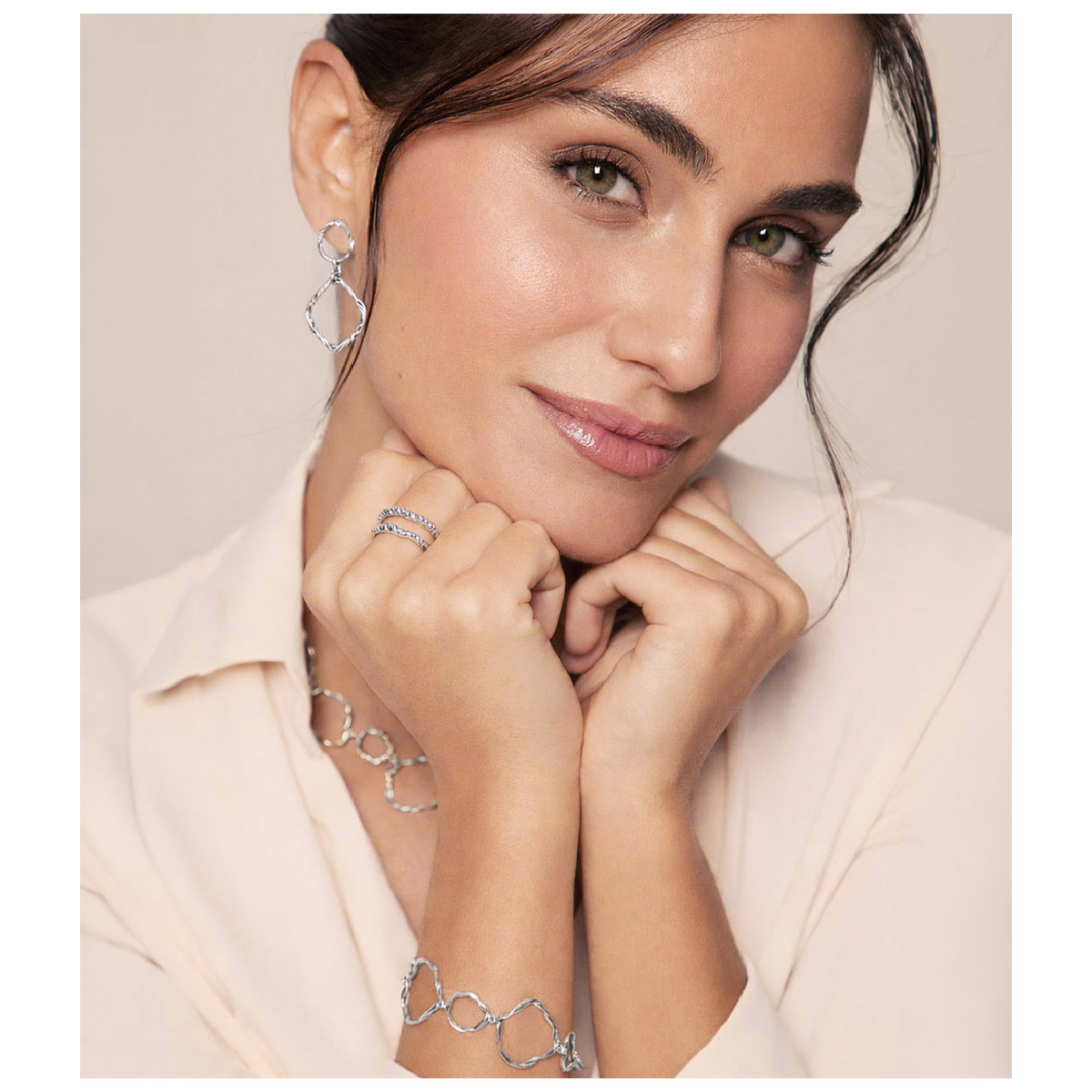 Pendientes dos eslabones irregulares en plata de ley