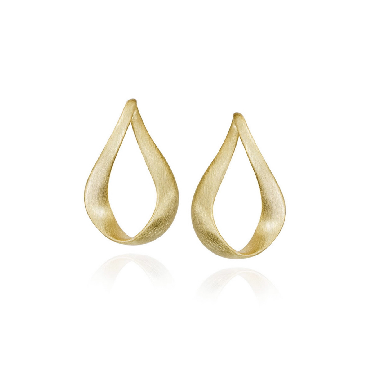 Small inverted V design earrings in 18k gold vermeil sterling silver