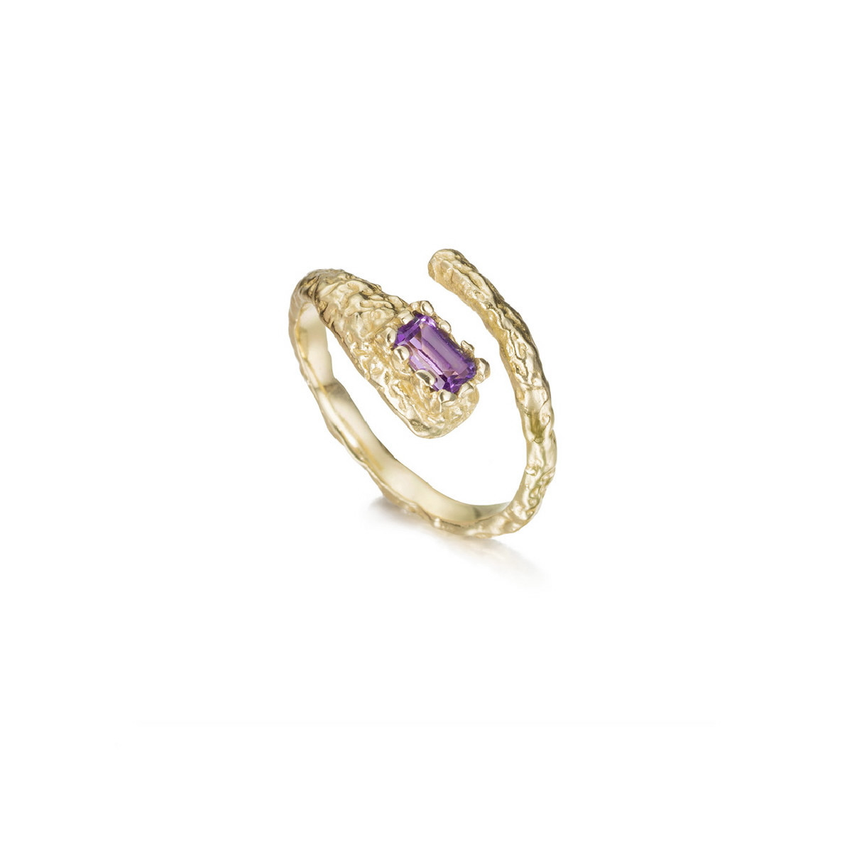 Anillo orgánico con amatista geométrica en plata de ley con baño de oro de 18k