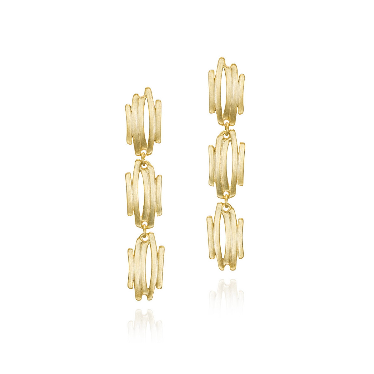 Pendientes largos de motivo irregular de plata con baño de oro 18k