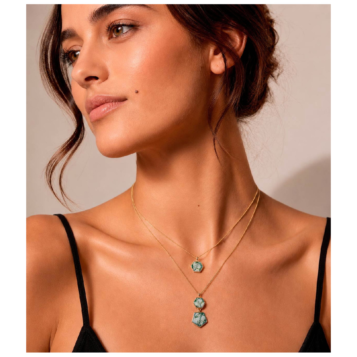 Colgante hexagonal de ágata musgo de plata con baño de oro 18k